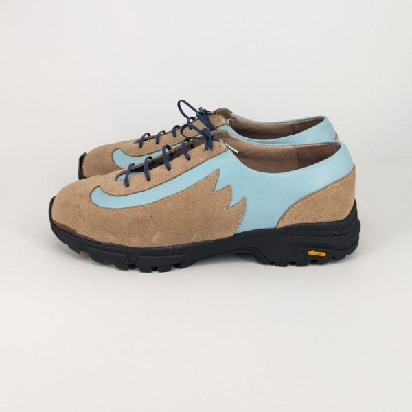 左サイドからの写真