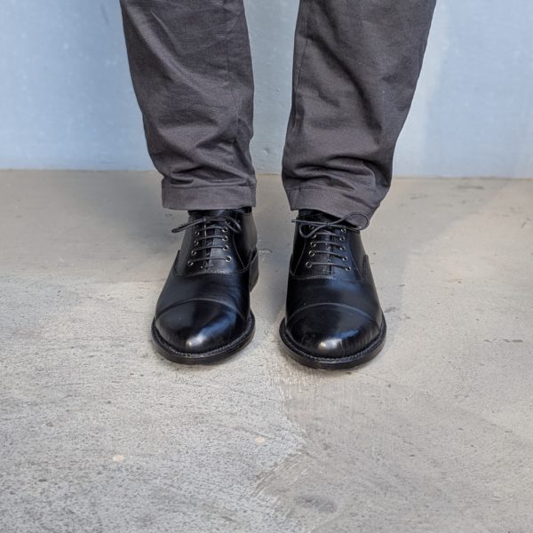 靴教室の仲間と応援しながら完成させた思い出のハンドメイドシューズ