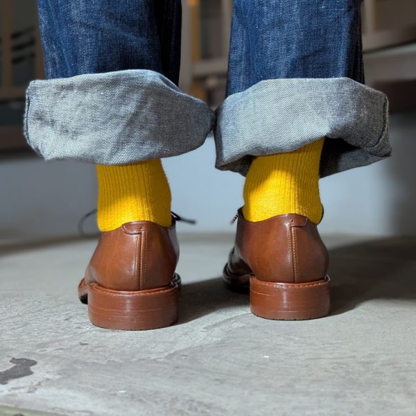 記憶力を活かして手順通り仕上げた手作り革靴の着用踵